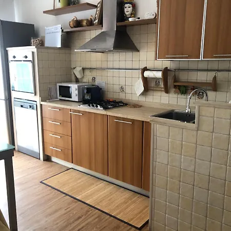 Casa Dorina, Charme E Comfort A 100 M Dal Mare Apartment *