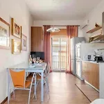 Апартаменты Casa Dorina, Charme E Comfort A 100 M Dal Mare Донналуката