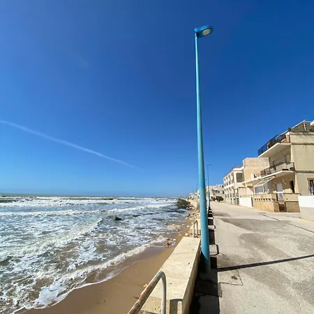 Casa Dorina Charme E Comfort A 100 M Dal Mare Apartment *