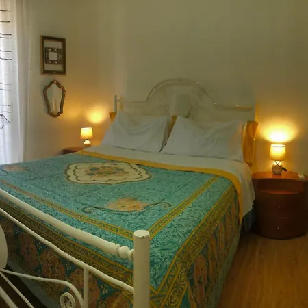 Casa Dorina, Charme E Comfort A 100 M Dal Mare *